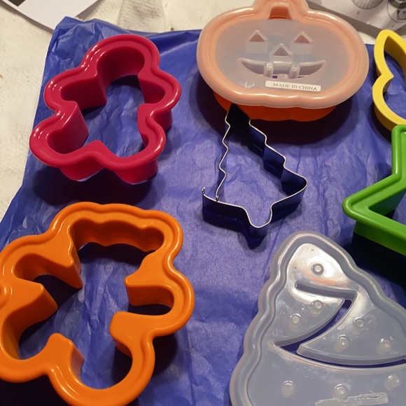 Cookie Cutters NEW Total of 12 - Picture 9 of 9